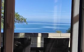 OneBeach Apartman